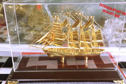 Bán thuyền mạ vàng ở Sài Gòn uy tín
