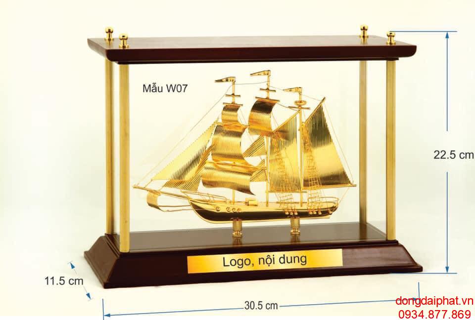 Mô hình thuyền mạ vàng cao cấp